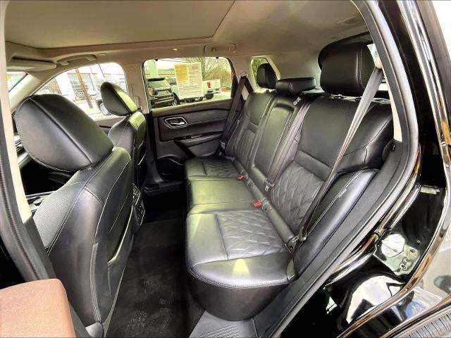 2023 Nissan Rogue AWD Platinum