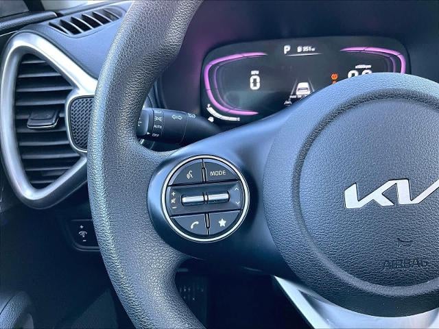 2024 Kia Soul LX IVT
