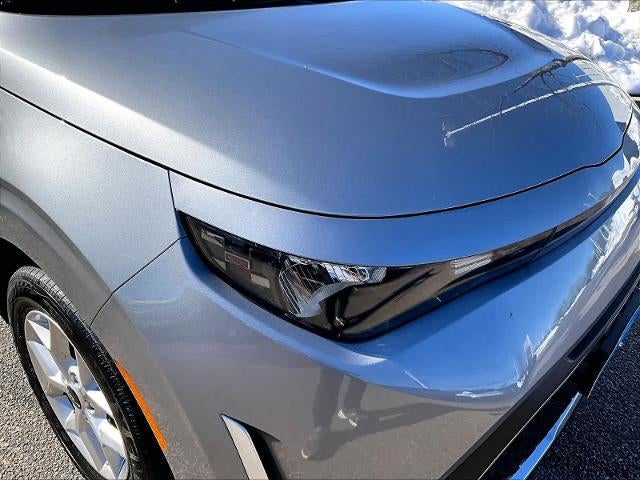 2024 Kia Soul LX IVT