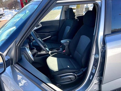2023 Kia Soul LX IVT