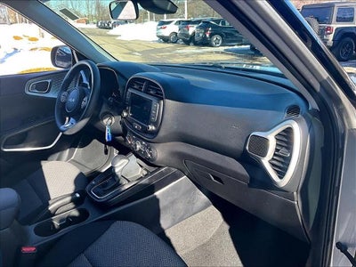 2023 Kia Soul LX IVT