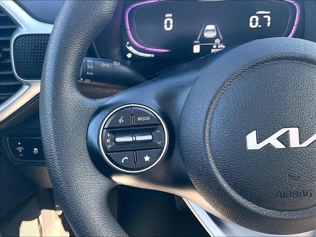 2023 Kia Soul LX IVT
