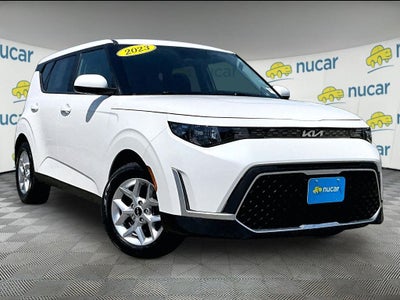 2023 Kia Soul LX IVT