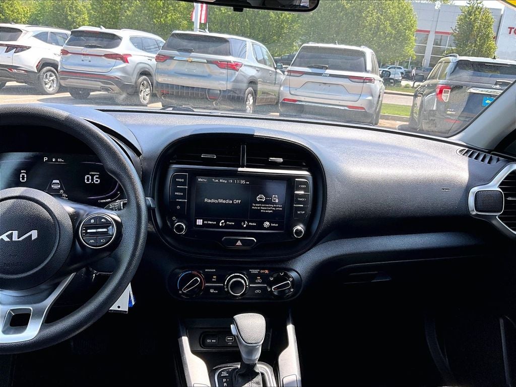 2023 Kia Soul LX