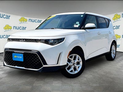 2023 Kia Soul LX IVT