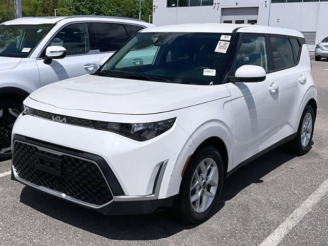 2023 Kia Soul LX IVT