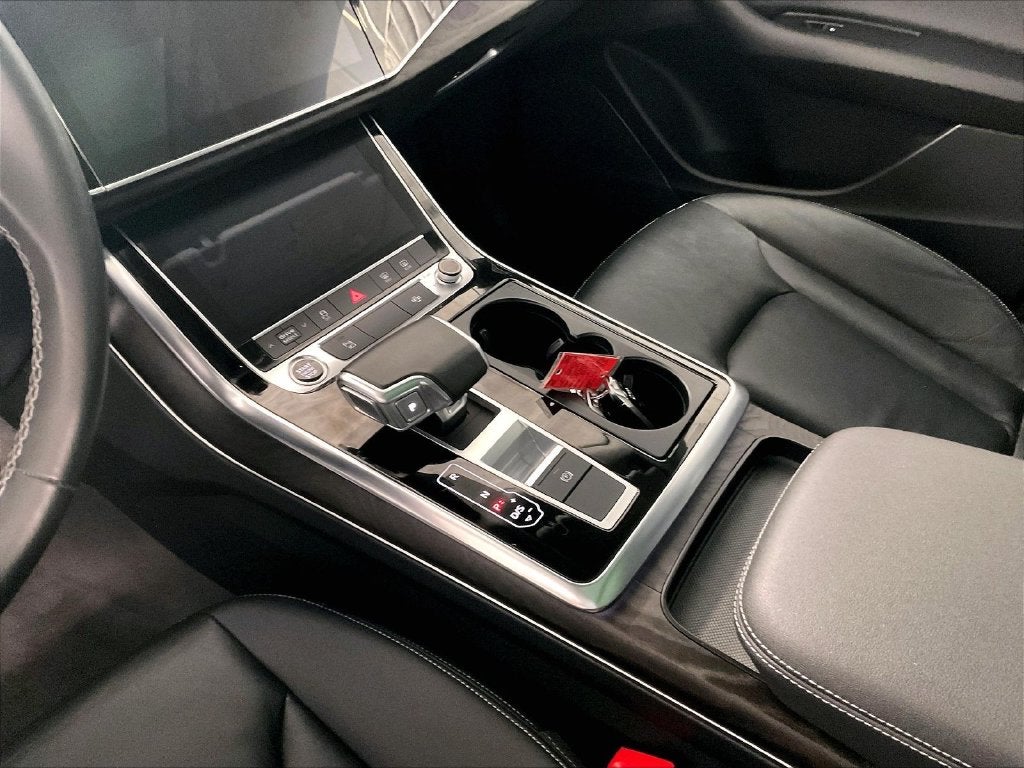 2023 Audi Q8 Premium