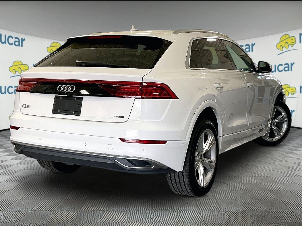 2023 Audi Q8 Premium