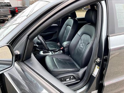 2018 Audi Q3 2.0 TFSI Premium quattro AWD