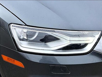 2018 Audi Q3 2.0 TFSI Premium quattro AWD