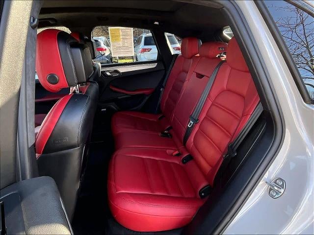 2021 Porsche Macan Turbo AWD