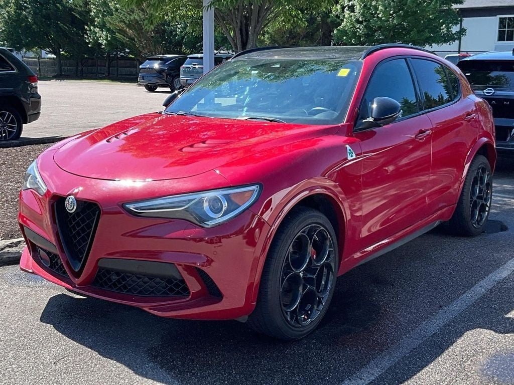 2022 Alfa Romeo Stelvio Quadrifoglio