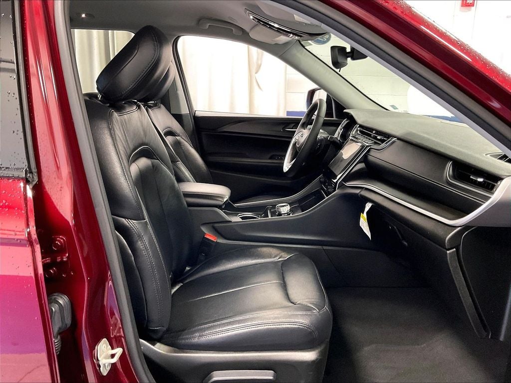 2023 Jeep Grand Cherokee Laredo