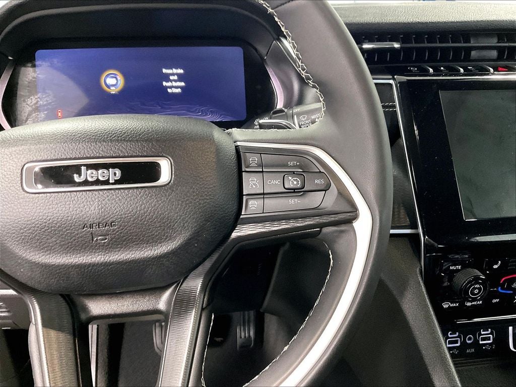 2023 Jeep Grand Cherokee Laredo