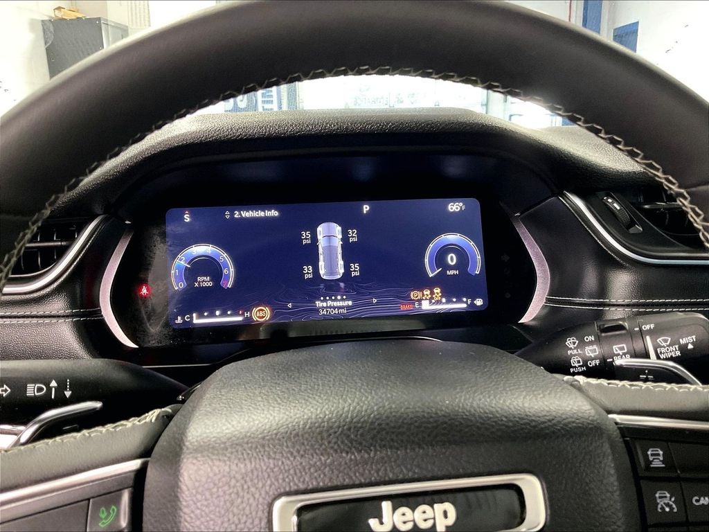 2023 Jeep Grand Cherokee Laredo