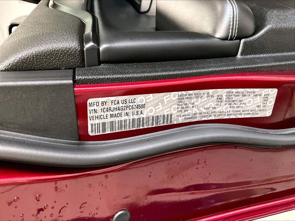 2023 Jeep Grand Cherokee Laredo