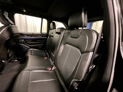 2023 Jeep Grand Cherokee 4xe Overland 4x4