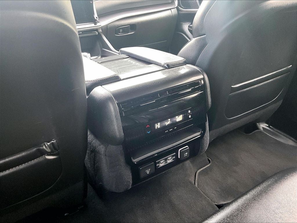 2024 Jeep Wagoneer L Base