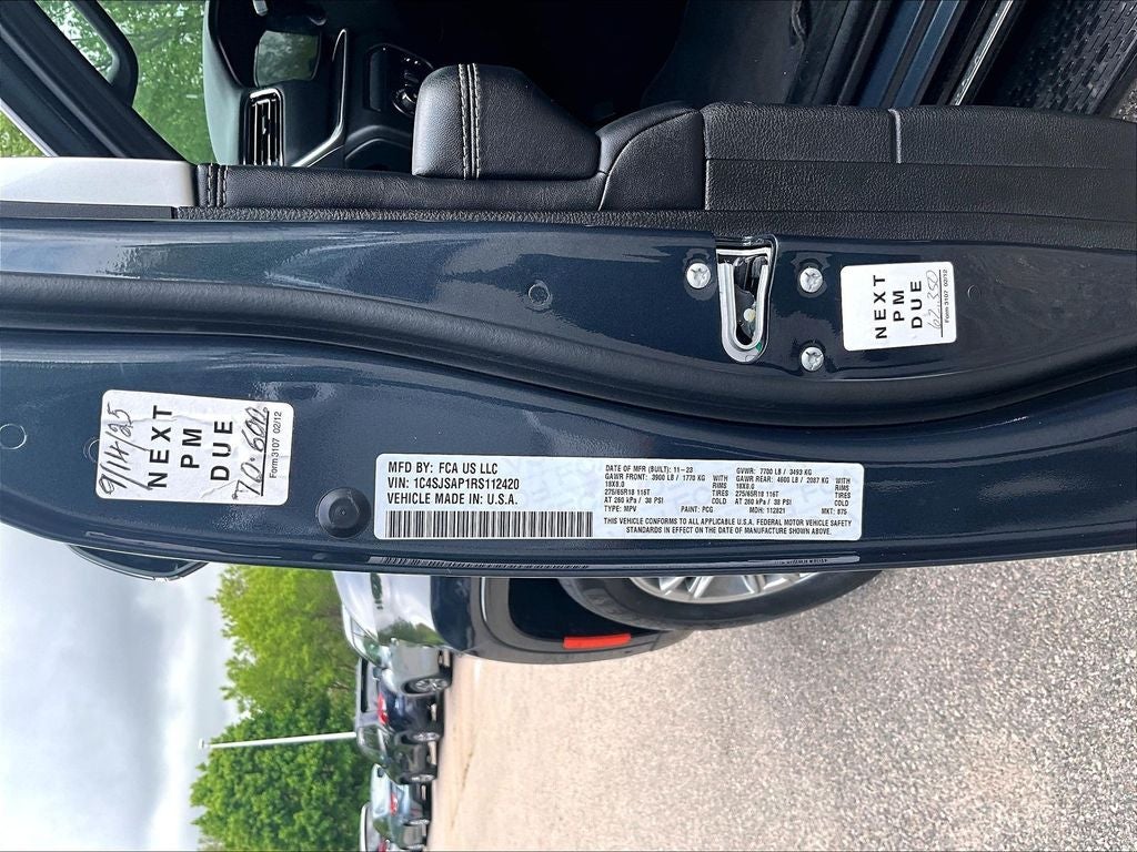 2024 Jeep Wagoneer L Base