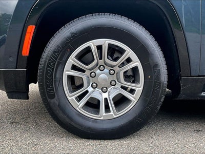 2024 Jeep Wagoneer L Base