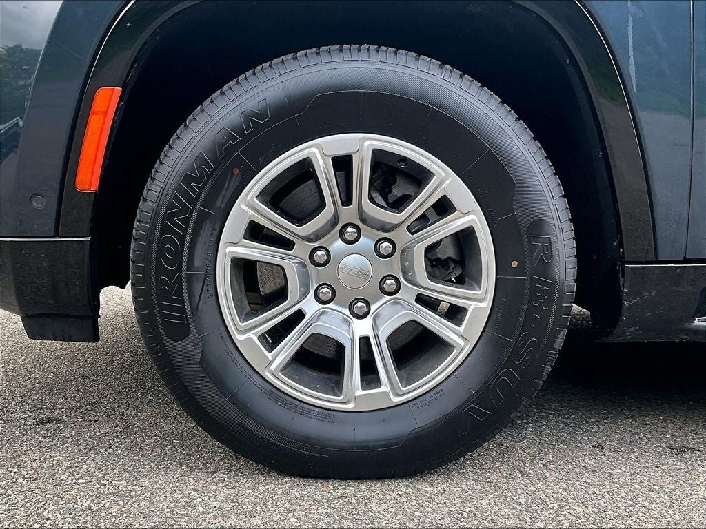 2024 Jeep Wagoneer L Base