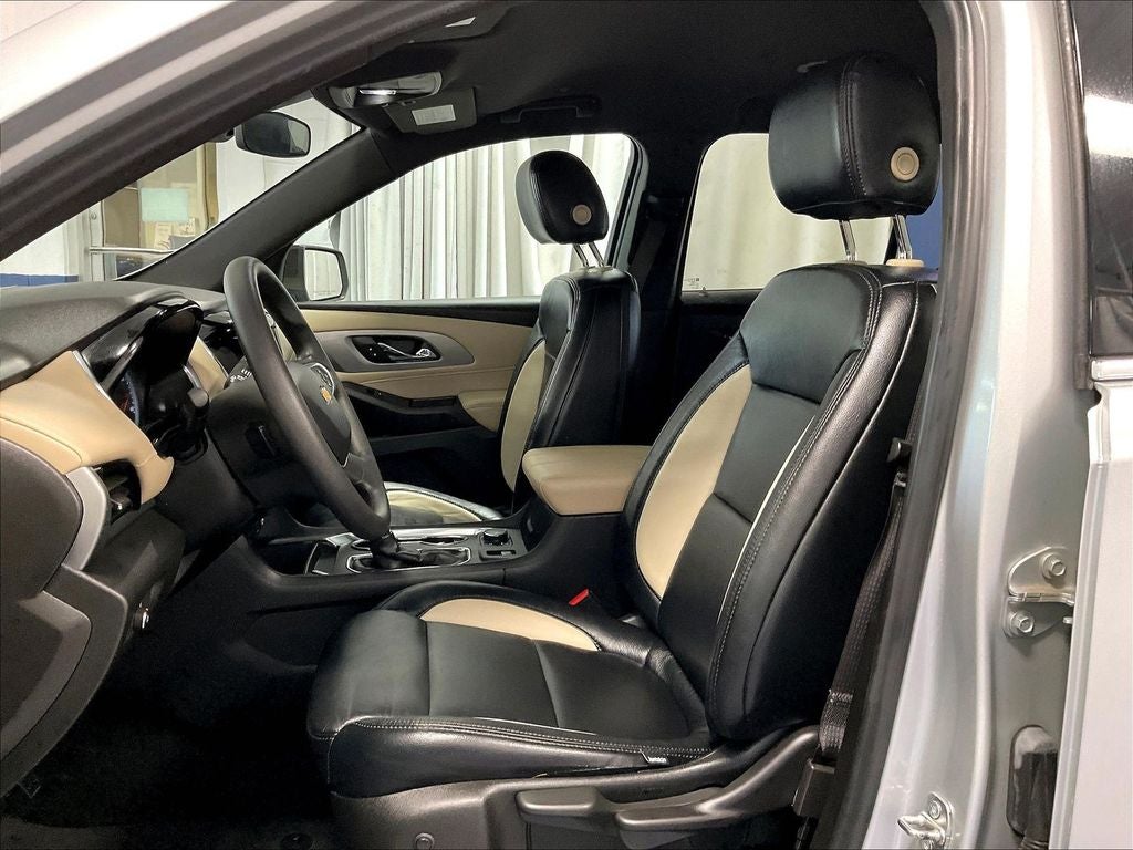 2022 Chevrolet Traverse LS