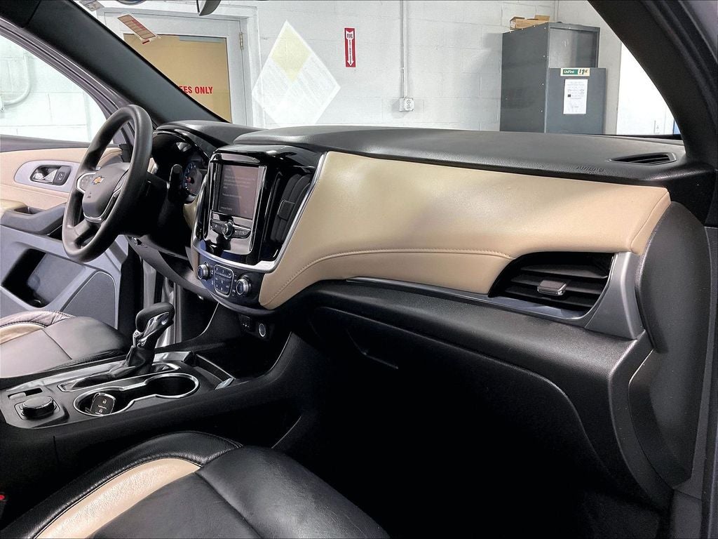 2022 Chevrolet Traverse LS
