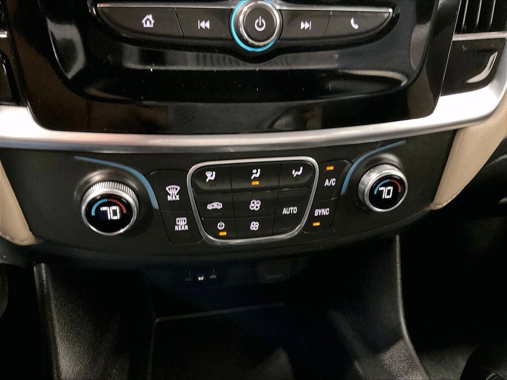 2022 Chevrolet Traverse LS