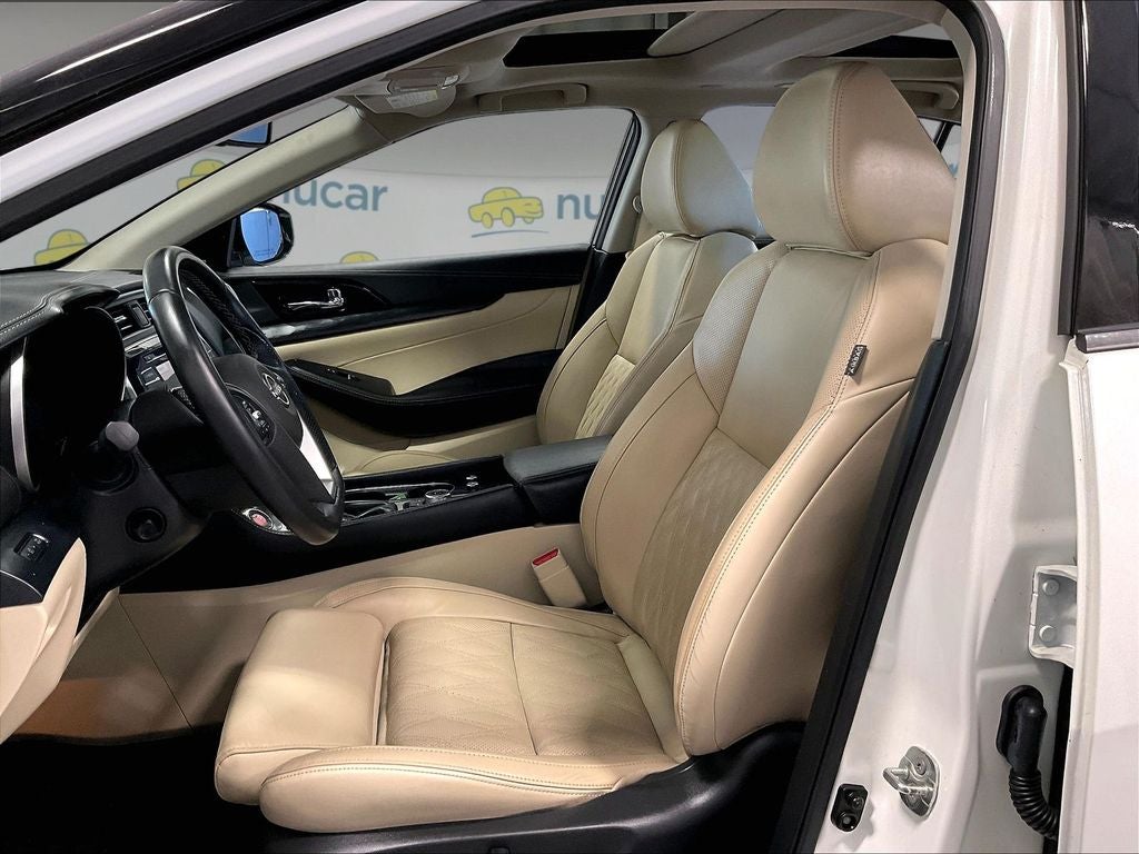 2023 Nissan Maxima Platinum