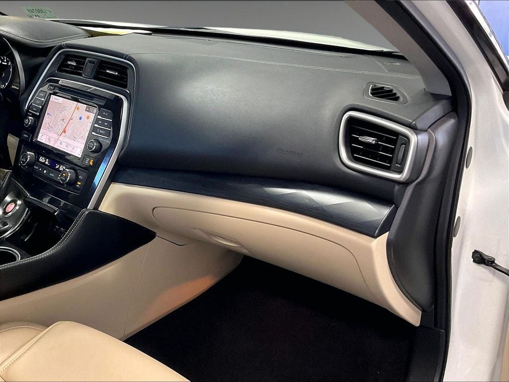2023 Nissan Maxima Platinum