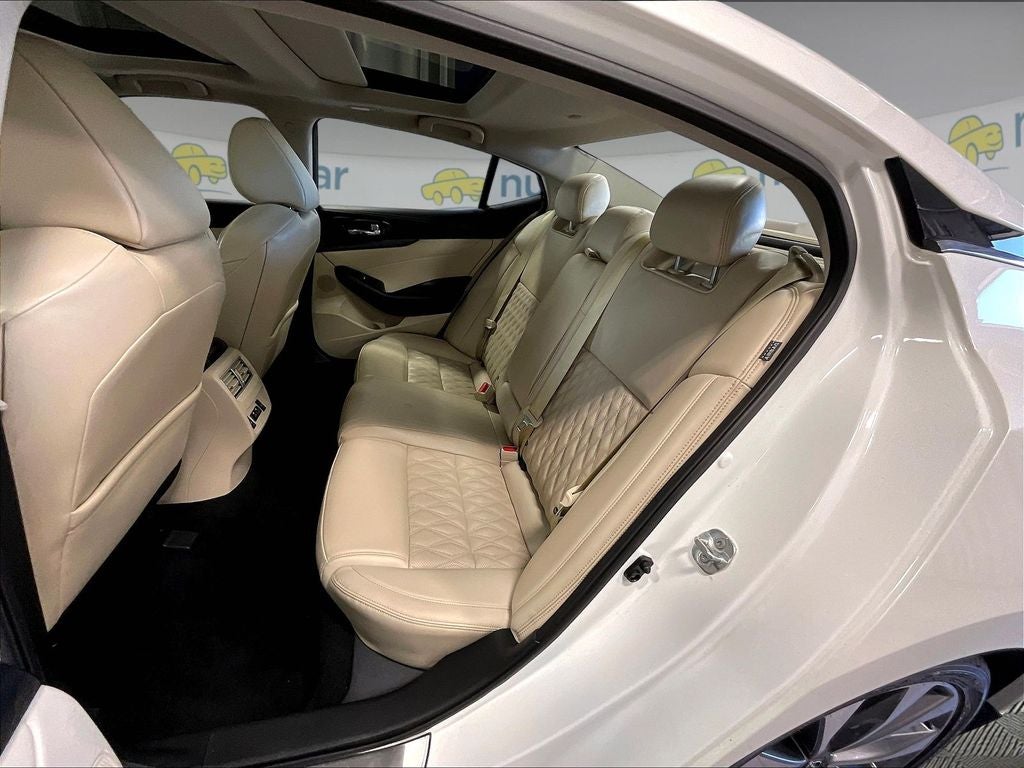 2023 Nissan Maxima Platinum