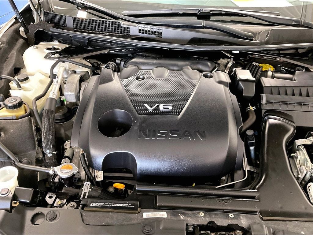 2023 Nissan Maxima Platinum