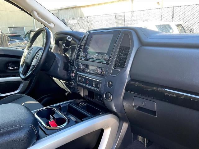2023 Nissan Titan 4x4 Crew Cab SV