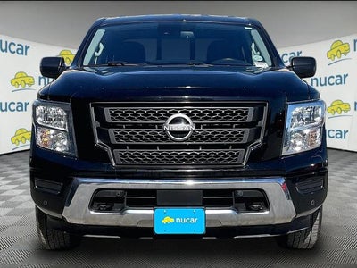 2023 Nissan Titan 4x4 Crew Cab SV