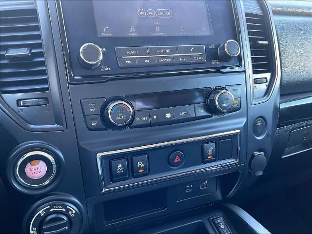 2023 Nissan Titan 4x4 Crew Cab SV
