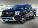 2023 Nissan Titan 4x4 Crew Cab SV