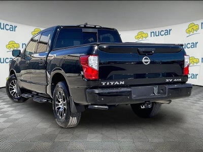2023 Nissan Titan 4x4 Crew Cab SV