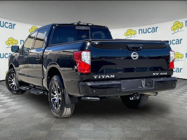 2023 Nissan Titan 4x4 Crew Cab SV