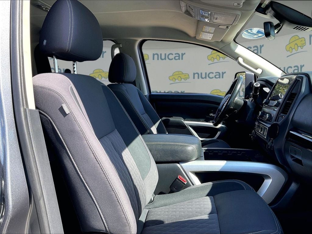 2022 Nissan Titan SV