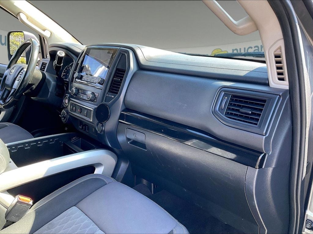 2022 Nissan Titan SV