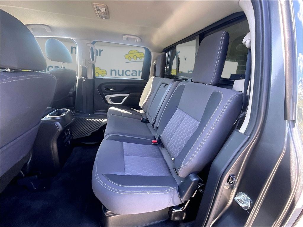 2022 Nissan Titan SV