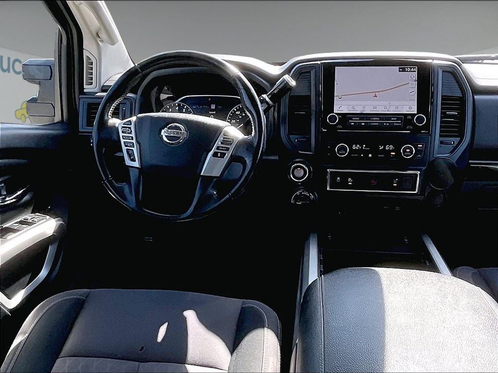 2022 Nissan Titan SV