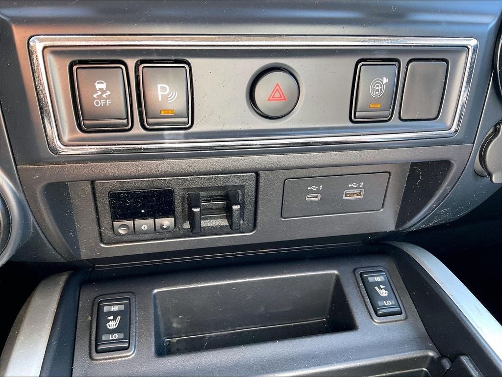 2022 Nissan Titan SV