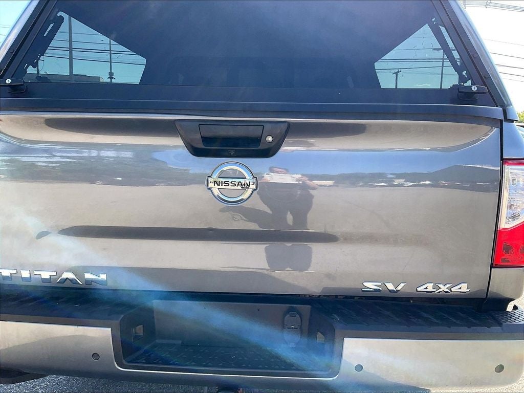 2022 Nissan Titan SV