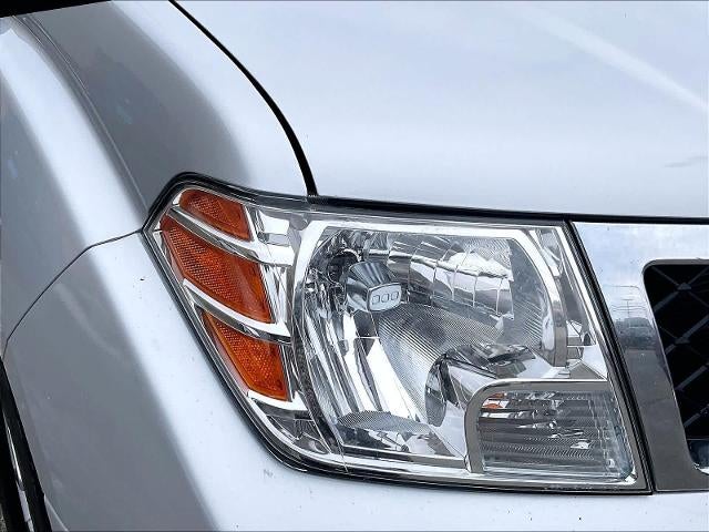 2021 Nissan Frontier Crew Cab 4x4 SV Auto