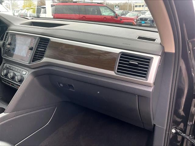 2021 Volkswagen Atlas 2021.5 3.6L V6 SE w/Technology 4MOTION