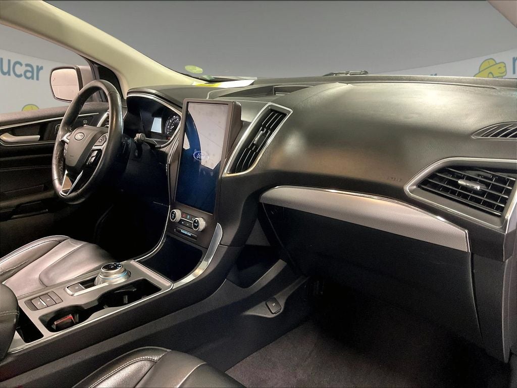 2021 Ford Edge Titanium