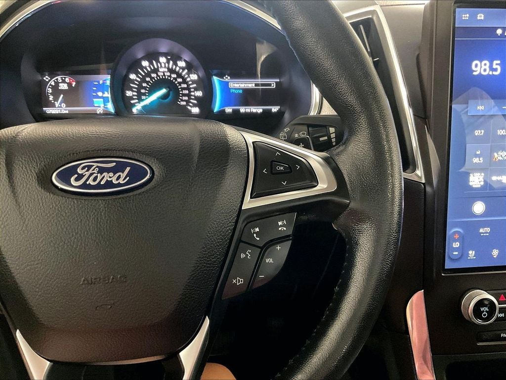 2021 Ford Edge Titanium