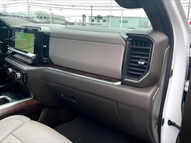 2022 GMC Sierra 1500 Crew Cab Short Box 4-Wheel Drive SLT