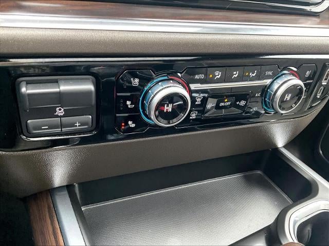 2022 GMC Sierra 1500 Crew Cab Short Box 4-Wheel Drive SLT